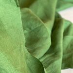 зеленая льняная ткань