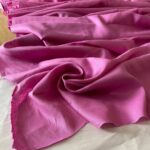 ткань из льна розового цвета