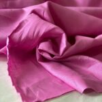розовая ткань из льна